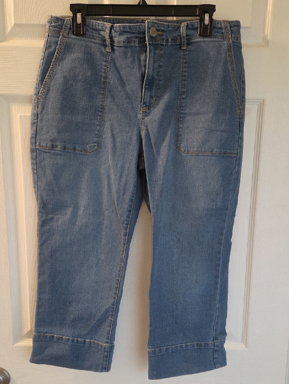 Bandolino Women's Light Blue Jean Capris